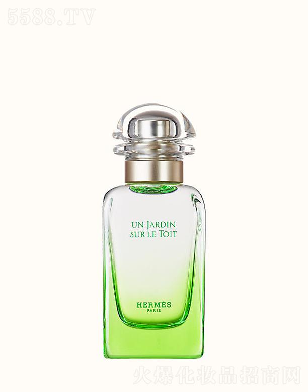 ���R��(�Ϻ�)���Q(m��o)���޹�˾�����R����픻��@ϵ�е���ˮ 50�����H�������ĺ�Ц֮��