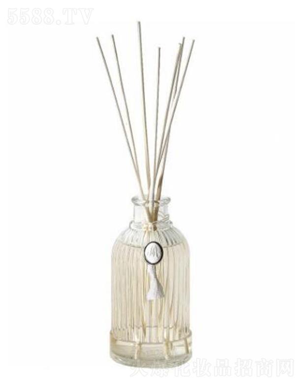 ������(�Ϻ�)Ʒ�ƹ����ɷ����޹�˾���Ϻ������� ��?sh��)۠��­h(hu��n)����Փ]�l(f��)Һ200ml �C ���׷�����