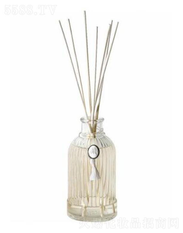 ������(�Ϻ�)Ʒ�ƹ����ɷ����޹�˾���Ϻ������� ��?sh��)۠��­h(hu��n)����Փ]�l(f��)Һ200ml �C ������������