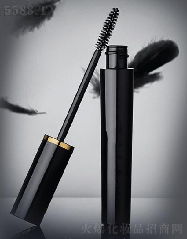 ��ɽ�ی����y�YƷ���޹�˾���ی�혻��̝�(r��n)��ˮ��ë��