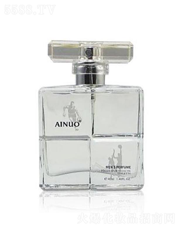 �Ռ��мΌ����û������޹�˾����(��i)�Z��ʿ�r(sh��)���\(y��n)��(d��ng)��ˮ