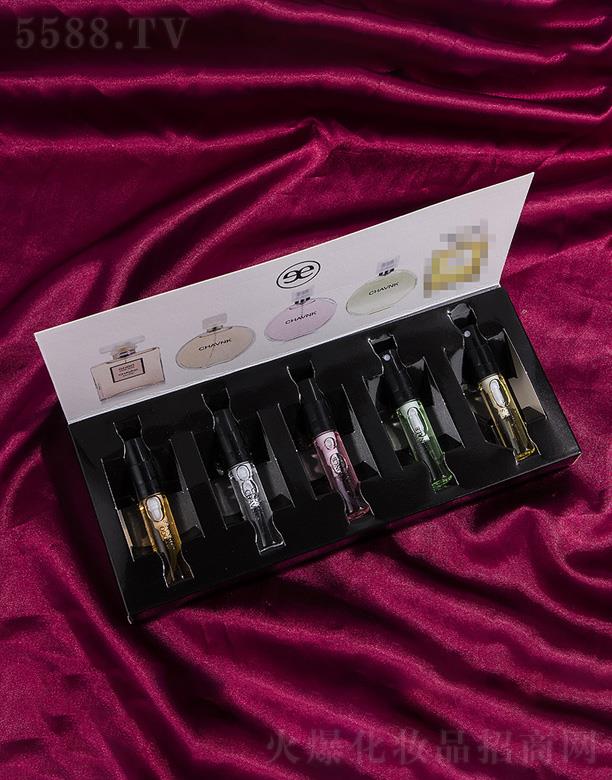 С������СQ����ˮ��5����