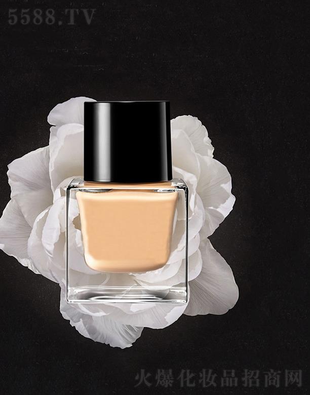 ���������p��ˮ���B(y��ng)�w�۵�   ����С��ƿ