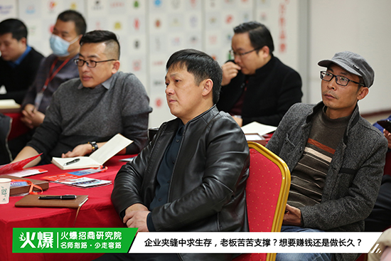 13�꽛(j��ng)�(y��n)���f����I(y��)��ͬ�(y��n)�C����������ģʽ��������I(y��)��(sh��)�F(xi��n)�������񱩝q��!