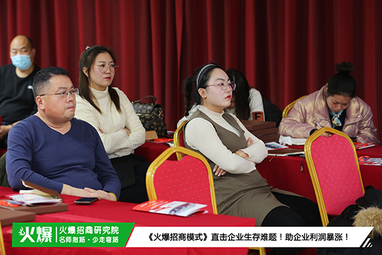 13�꽛(j��ng)�(y��n)���f����I(y��)��ͬ�(y��n)�C����������ģʽ��������I(y��)��(sh��)�F(xi��n)�������񱩝q