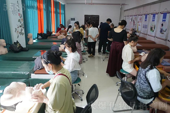 �ַ����ٌW���������T���Q�ַ��y�}