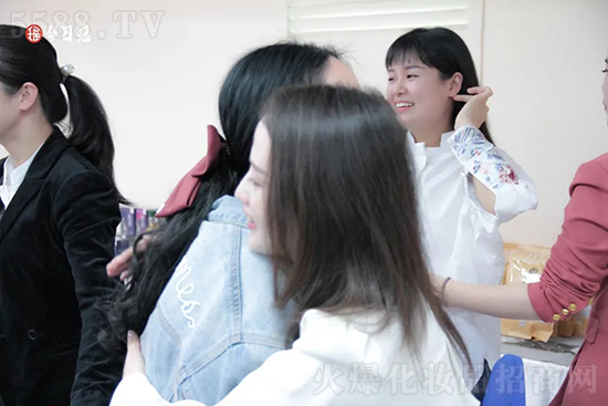 ���լ��������^���o(h��)�펟��(ji��)��ʽ����